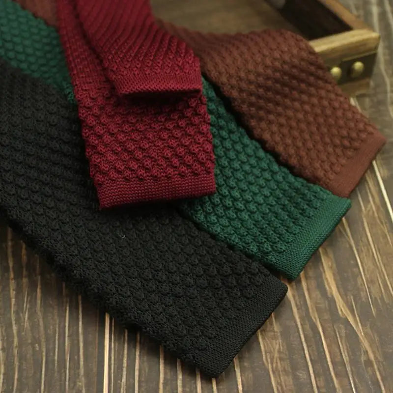 New Fashion Knitted Ties For Men British Casual Preppy Chic Solid Brown Black Neckties Women 6CM Red Narrow Soft Neck Tie Cravat